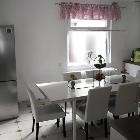 Apartment Winzeranwesen - Weingut Christian Eberley: Vineyard With Extended Nights *