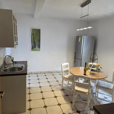 Winzeranwesen - Weingut Christian Eberley- Ii Mindestaufenthalt 4 Naechte - Minimum 4 Nights * Neustadt an der Weinstraße